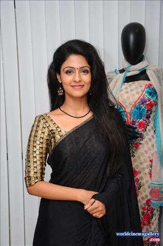 Nandini Serial Malavika Wales at Enna Satham Intha Neram Press Meet