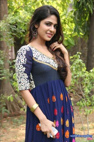Nandini Serial Malavika Wales at Enna Satham Intha Neram Press Meet