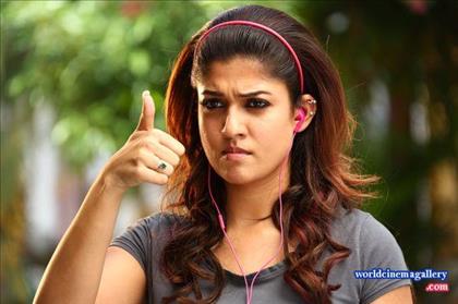 nayanthara in saree stills collection