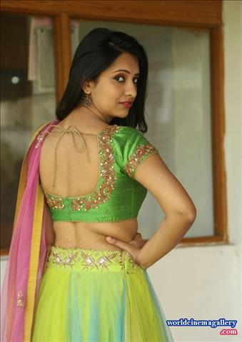 Nikitha Bisht Launches pochampally ikat art mela nizampet