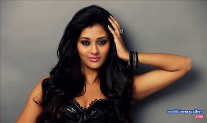 Pooja Jhaveri latest stills - World Cinema Gallery