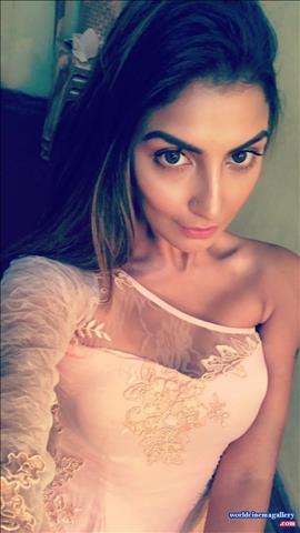 Rachel white latest hot stills 