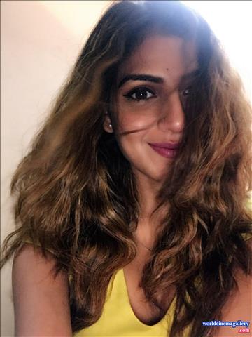 Rachel white latest hot stills 