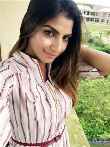 Rachel white latest hot stills 