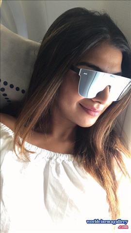 Rachel white latest hot stills 