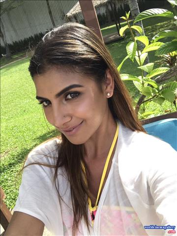 Rachel white latest hot stills 