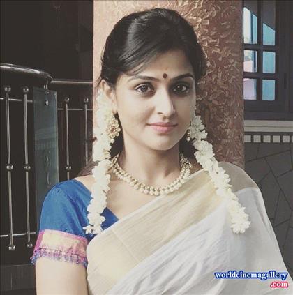 Ramya nambisan latest stills