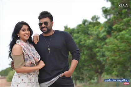 Regina Cassandra at Balakrishnudu movie stills - World Cinema Gallery