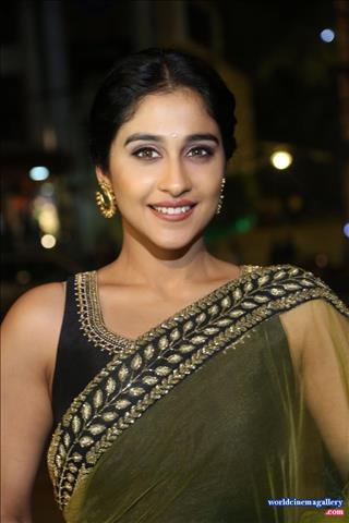 Regina Cassandra At Vivaha bhojanambu Launch