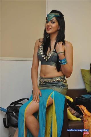 Sakshi Chaudhary stills from Suvarna Sundari movie 