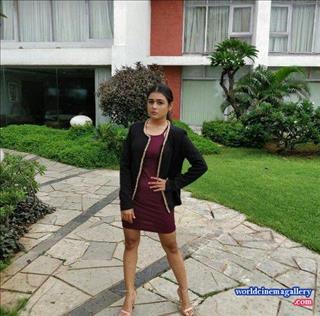 Shalini Pandey Cute latest stills 