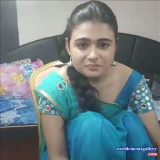 Shalini Pandey latest stills from 100 percent kadhaal