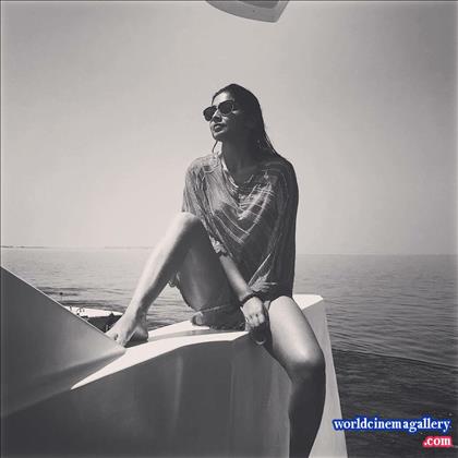 Shriya Saran Latest Stills