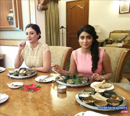 Shriya Saran Latest Stills