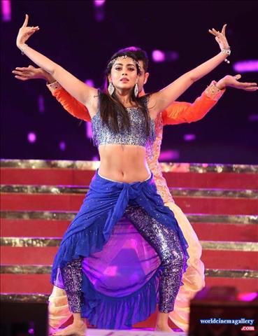 Shriya Saran Latest Stills