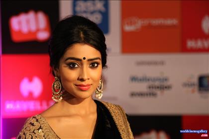 Shriya Saran Latest Stills