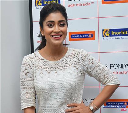 Shriya Saran Latest Stills