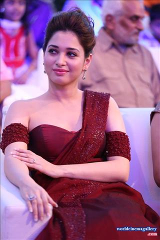 Tamanna Bhatia in thozha movie stills