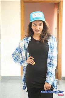 Tejaswi Madivada black dress latest stills 2