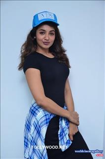 Tejaswi Madivada black dress latest stills