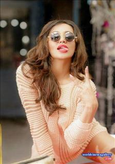 Tejaswi Madivada latest hot stills 