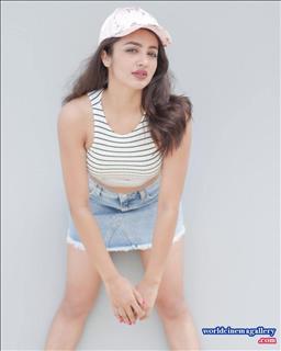 Tejaswi Madivada latest hot stills 