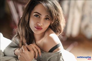 Tejaswi Madivada latest hot stills 