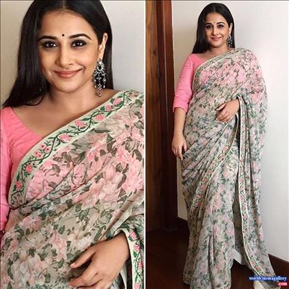 Vidya balan in Tumhari Sulu movie Pre show for celebrities