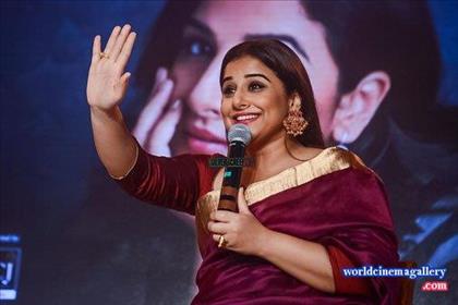 Vidya balan in Tumhari Sulu movie Pre show for celebrities