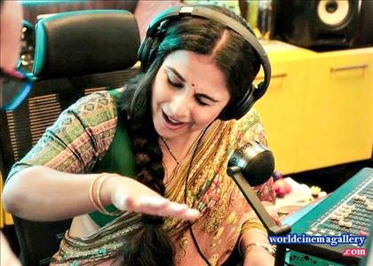 Vidya balan in Tumhari Sulu movie Pre show for celebrities