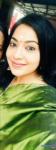 Vijay TV anchor VJ Ramya Subramanian Cute latest saree stills 