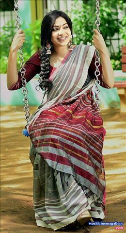 Vijay TV anchor VJ Ramya Subramanian Cute latest saree stills 