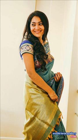 Vijay TV anchor VJ Ramya Subramanian Cute latest saree stills 