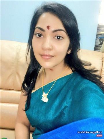 Vijay TV anchor VJ Ramya Subramanian Cute latest saree stills 