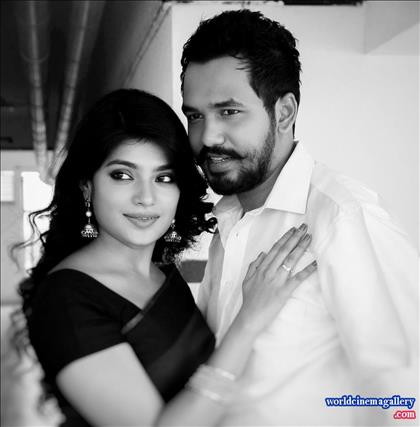 Aathmikaa stills in meesaya murukku movie
