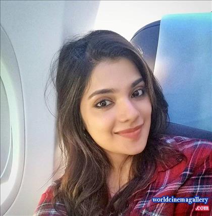 Aathmikaa stills in Naragasooran Movie