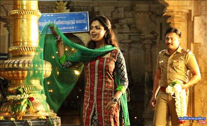Amala paul stills at Thiruttu Payale 2 Dongodochadu movie