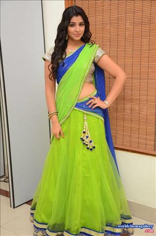 Anchor Shyamala Stills At Birthday Celebrations In Green Half Saree - World Cinema Gallery