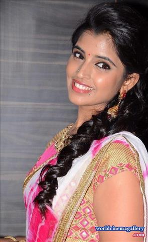 Anchor Shyamala Stills At Movie Audio Launch In White Half Saree