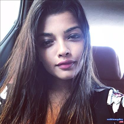 Ashna Zaveri photo stills in BrammaDotCom movie