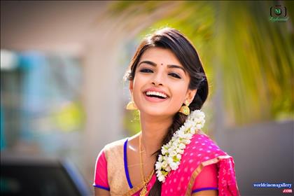 Ashna Zaveri photo stills in BrammaDotCom movie