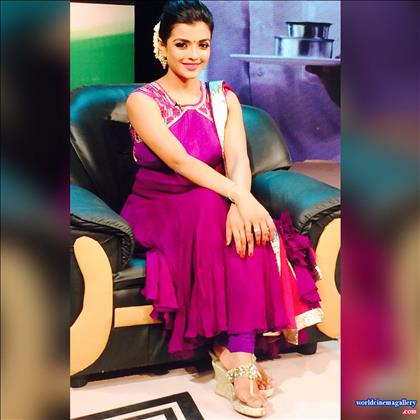 Ashna Zaveri photo stills in BrammaDotCom movie