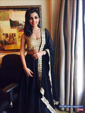 Ashna Zaveri photo stills in BrammaDotCom movie