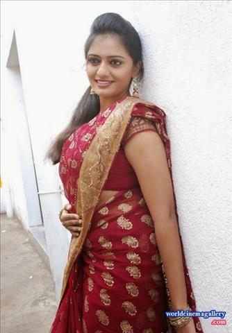 Deivamahal Serial Actress