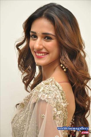 Disha Patani Latest Hot Glamourous Saree at Lofer Movie Audio Launch