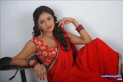 Hari priya Hot  Spicy Red Saree Stills - World Cinema Gallery