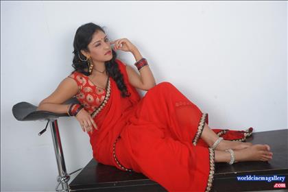 Hari priya Hot  Spicy Red Saree Stills - World Cinema Gallery