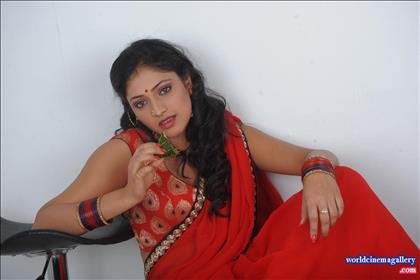 Hari priya Hot  Spicy Red Saree Stills - World Cinema Gallery