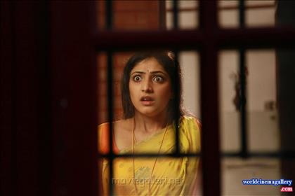 Hari priya Hot Stills from Idi pedda saitan movie - World Cinema Gallery