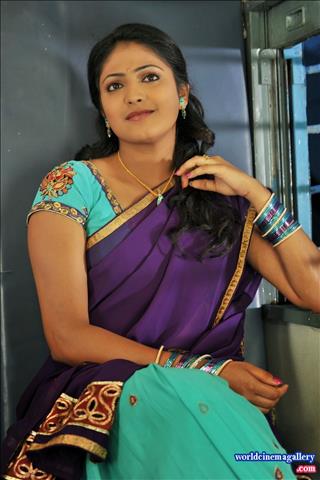 Hari priya Hot Stills from Idi pedda saitan movie - World Cinema Gallery